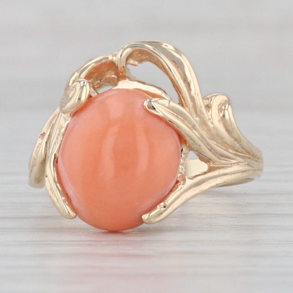 Light Gray Vintage Floral Coral Ring 10k Yellow Gold Oval Cabochon Solitaire Size 7.75