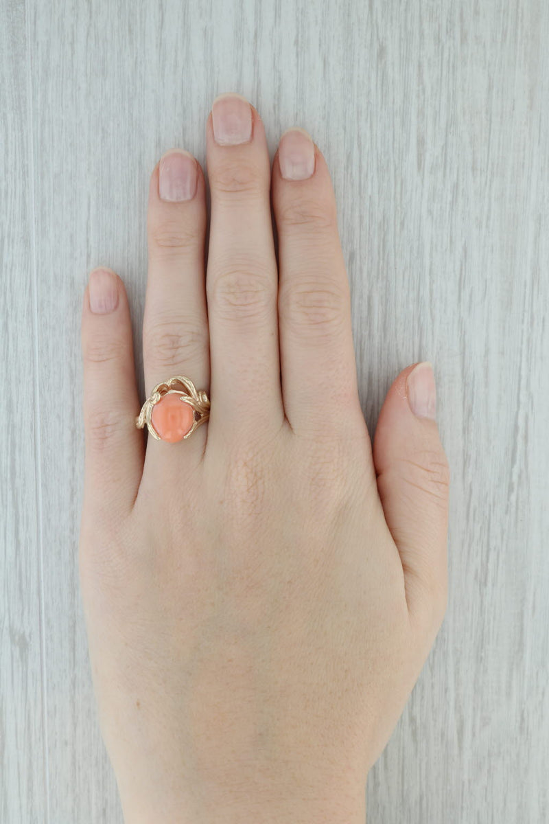 Vintage Floral Coral Ring 10k Yellow Gold Oval Cabochon Solitaire Size 7.75
