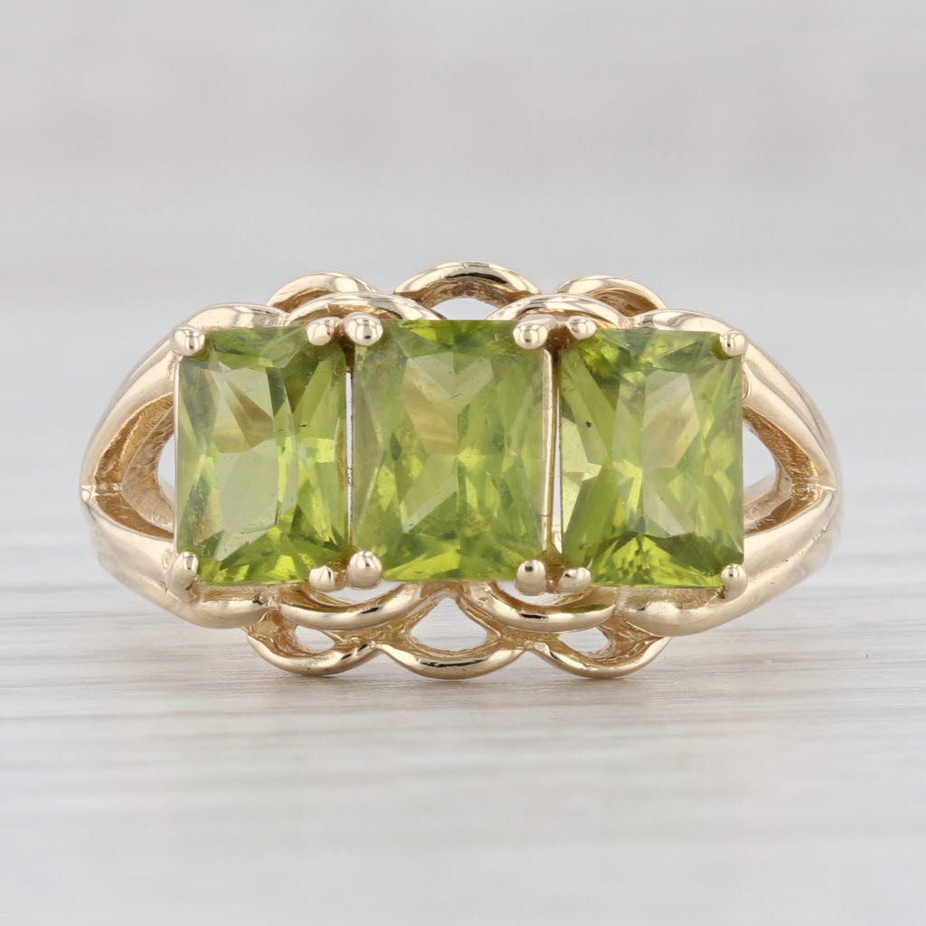 Light Gray 2.85ctw Peridot 3-Stone Ring 14k Yellow Gold Size 7 August Birthstone