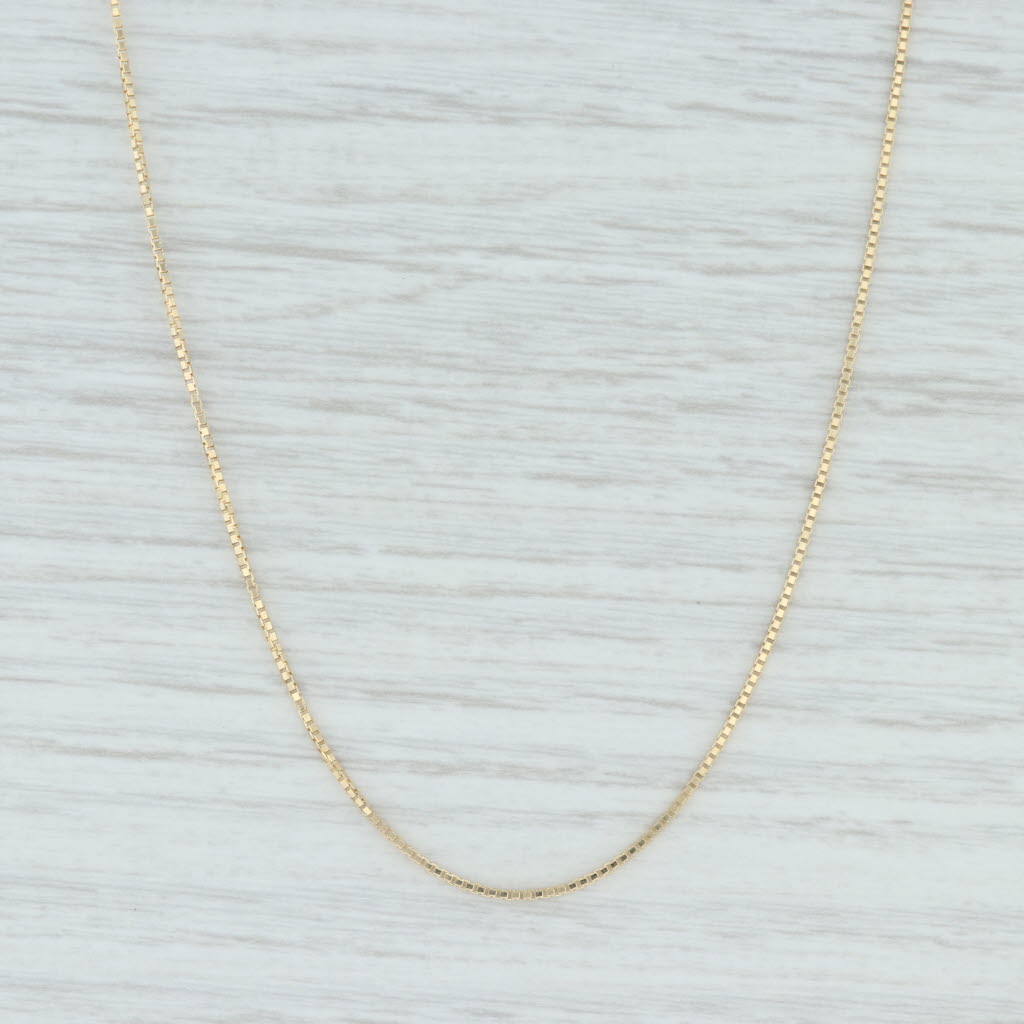 Light Gray New Octava Box Chain Necklace 14k Yellow Gold 18" 0.7mm