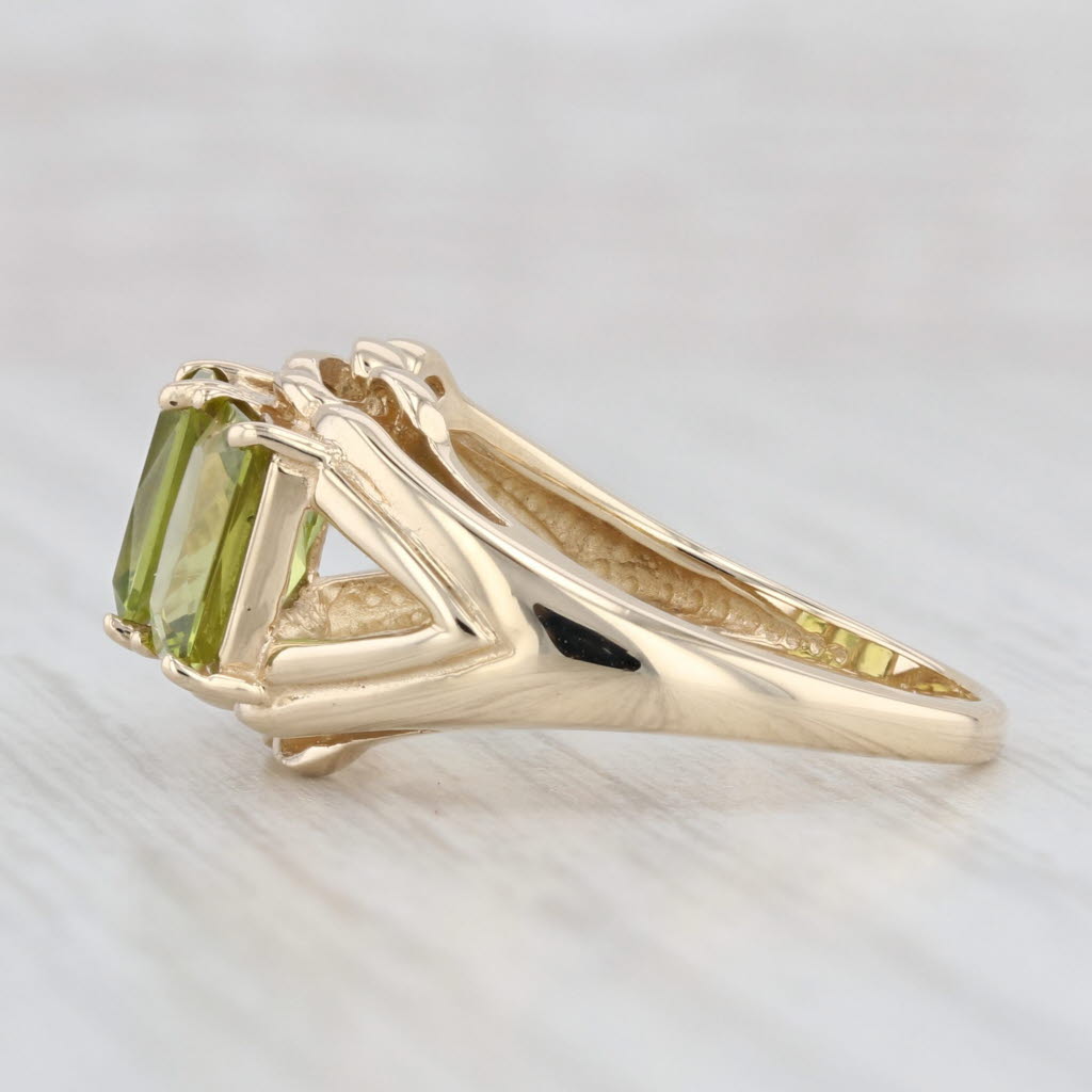 Light Gray 2.85ctw Peridot 3-Stone Ring 14k Yellow Gold Size 7 August Birthstone